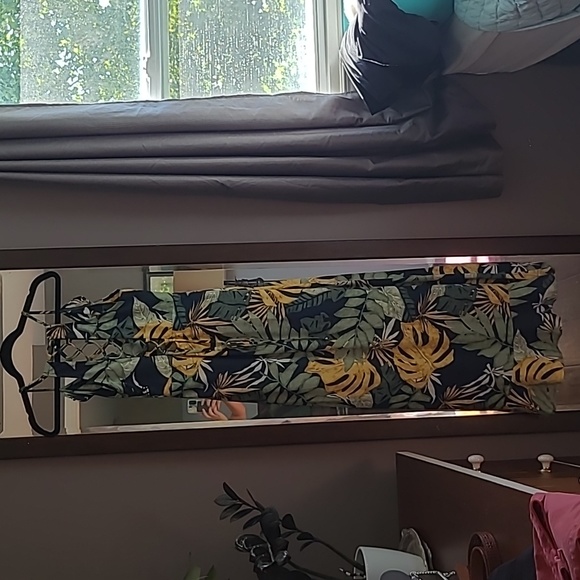 NWT Molly Bracken Wrap Style Print Dress XS - Picture 2 of 5